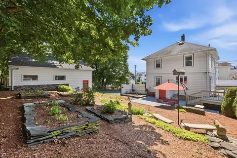 Exterior - 37 Bridge St, Beverly, MA 01915 photo 2 of 5
