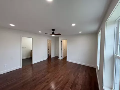 Bedroom - 33 Polaski Ave, Chicopee, MA 01013 photo 3 of 3