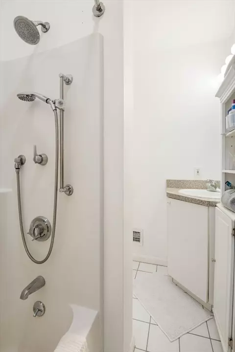 Bath - 60 Marshal St #4, Brookline, MA 02446 photo 3 of 3