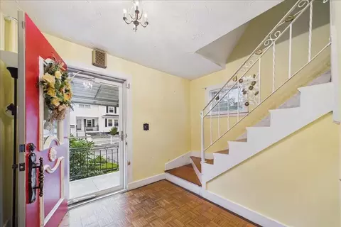 Entry Way - 15 Morrison Rd, Braintree, MA 02184 photo 3 of 6