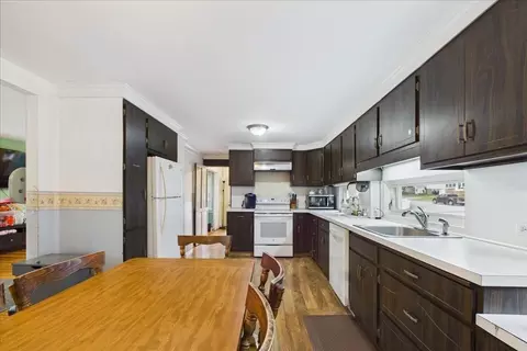 Kitchen - 15 Morrison Rd, Braintree, MA 02184 photo 3 of 4
