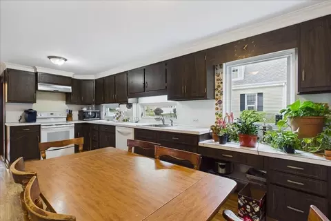 Kitchen - 15 Morrison Rd, Braintree, MA 02184 photo 4 of 4