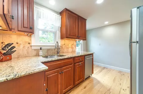 Kitchen - 55 Gillette Cir, Springfield, MA 01118 photo 1 of 5