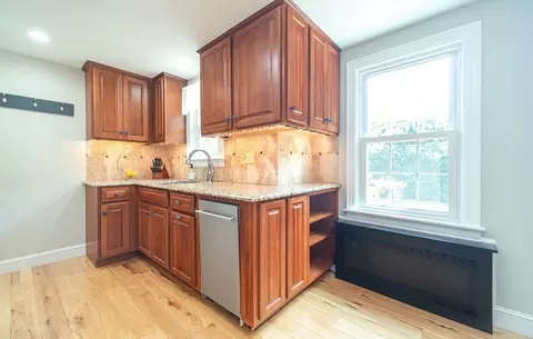 Kitchen - 55 Gillette Cir, Springfield, MA 01118 photo 2 of 5