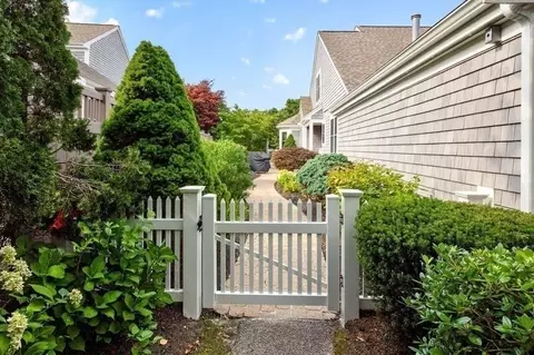 5 Alice Mullens #5, Plymouth, MA 02360