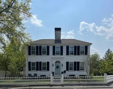 12 Summer St, Kingston, MA 02364
