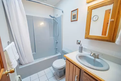 Bath - 255 High St Hill Rd, Windsor, MA 01270 photo 3 of 4