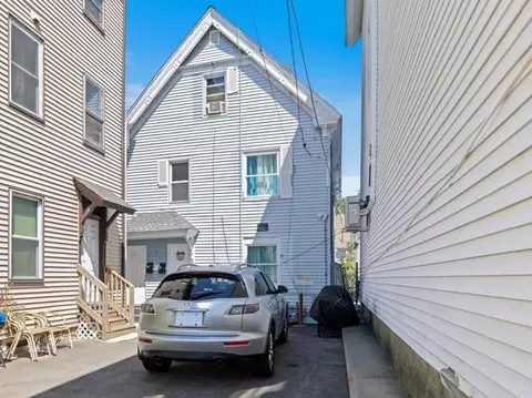 11-13 Center St, Methuen, MA 01844