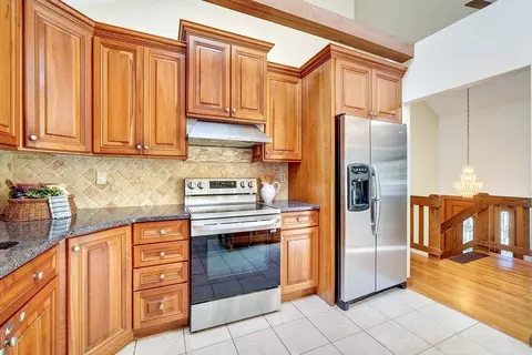 Kitchen - 3 Macone Cir, Stoneham, MA 02180 photo 3 of 3