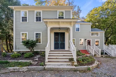 25 Farm Rd, Sherborn, MA 01770