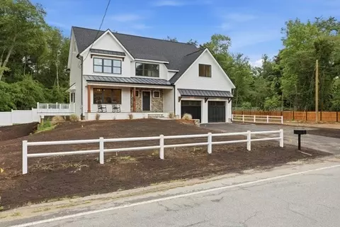 158 Lake St, Wilmington, MA 01887