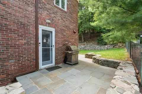 Exterior - 52 Clinton Rd, Brookline, MA 02445 photo 5 of 6