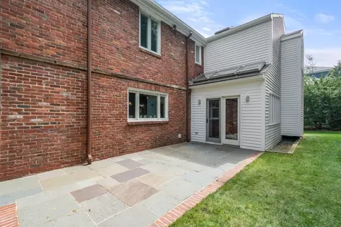 Exterior - 52 Clinton Rd, Brookline, MA 02445 photo 6 of 6