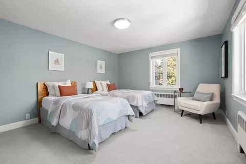 Bedroom - 52 Clinton Rd, Brookline, MA 02445 photo 3 of 3