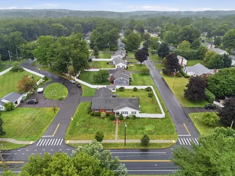 478 Western Ave, Westfield, MA 01085