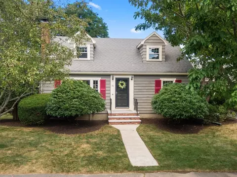 Exterior - 20 Oakhurst Rd, Beverly, MA 01915 photo 10 of 10