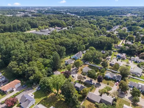 View/Area - 20 Oakhurst Rd, Beverly, MA 01915 photo 2 of 3