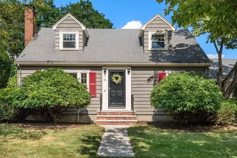 Exterior - 20 Oakhurst Rd, Beverly, MA 01915 photo 3 of 10