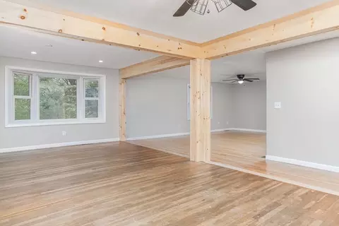 Living - 835 Erickson Rd, Ashby, MA 01431 photo 5 of 10