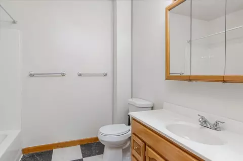 Bath - 835 Erickson Rd, Ashby, MA 01431 photo 4 of 4