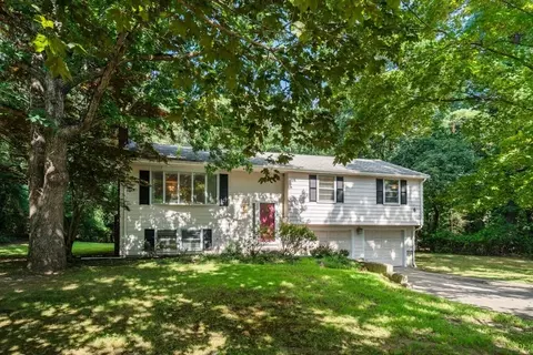 Exterior - 6 Johnson Rd, Sharon, MA 02067 photo 2 of 7