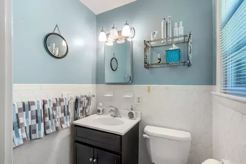 Bath - 6 Johnson Rd, Sharon, MA 02067 photo 1 of 2