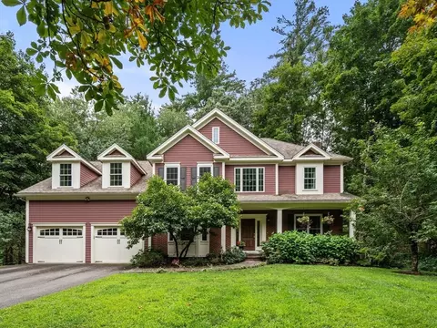 19 Rolling Ln, Sudbury, MA 01776