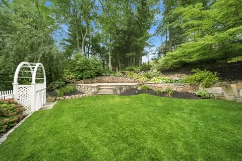 38 Cabral Dr, Middleton, MA 01949 photo 4