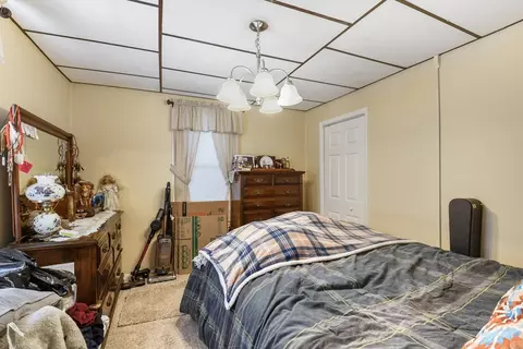 Bedroom - 131 Foster St, Fall River, MA 02721 photo 3 of 3