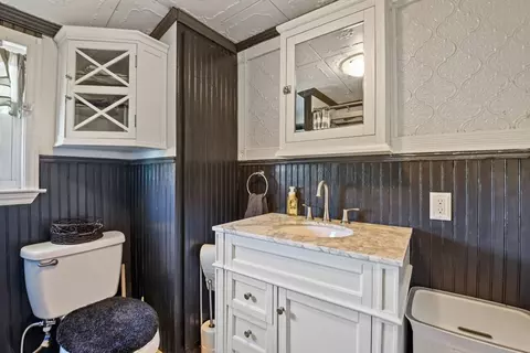 Bath - 131 Foster St, Fall River, MA 02721 photo 2 of 3