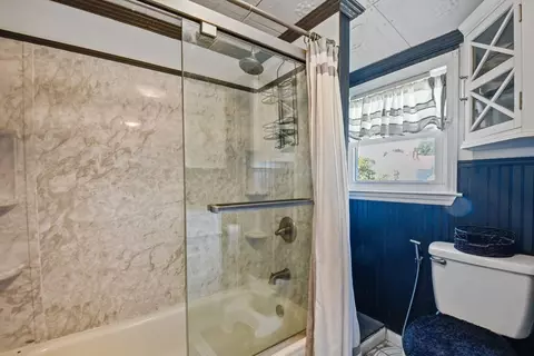 Bath - 131 Foster St, Fall River, MA 02721 photo 1 of 3