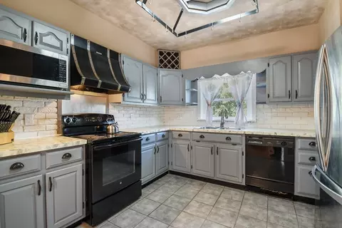 Kitchen - 131 Foster St, Fall River, MA 02721 photo 1 of 3
