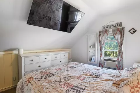 Bedroom - 131 Foster St, Fall River, MA 02721 photo 1 of 3