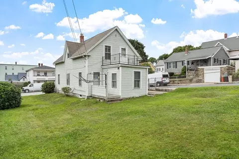 Exterior - 20 Orient St, Worcester, MA 01604 photo 7 of 8
