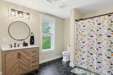 Bath - 19 Katherine St, Acushnet, MA 02743 photo 6 of 6