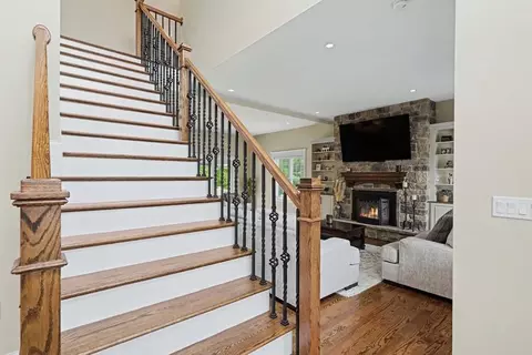 Entry Way - 19 Katherine St, Acushnet, MA 02743 photo 5 of 7