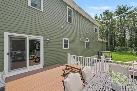 Exterior - 19 Katherine St, Acushnet, MA 02743 photo 5 of 8