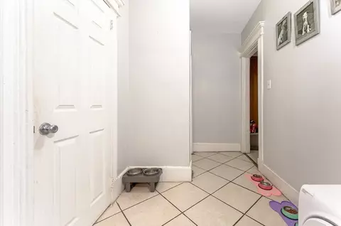 Entry Way - 76 Acushnet Ave, Springfield, MA 01105 photo 2 of 3