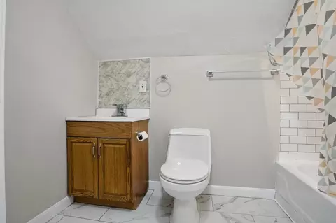Bath - 19 Myrtle Ave, Webster, MA 01570 photo 4 of 4