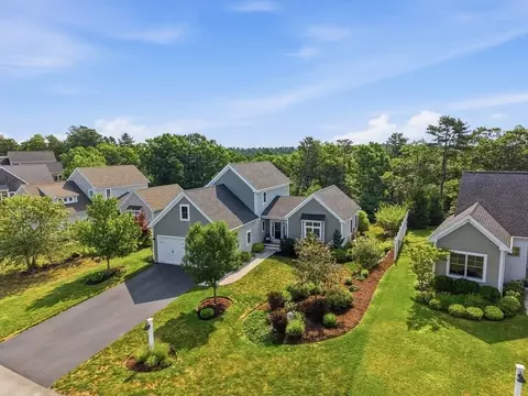 48 Inkberry Ln, Plymouth, MA 02360