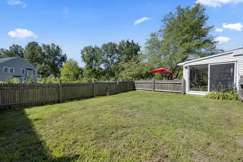 Exterior - 25 Pullard Rd, Grafton, MA 01519 photo 6 of 10