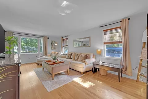 Living - 25 Pullard Rd, Grafton, MA 01519 photo 2 of 3