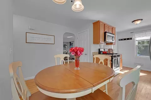 Dining - 25 Pullard Rd, Grafton, MA 01519 photo 1 of 2