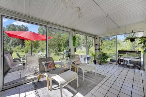 Exterior - 25 Pullard Rd, Grafton, MA 01519 photo 3 of 10