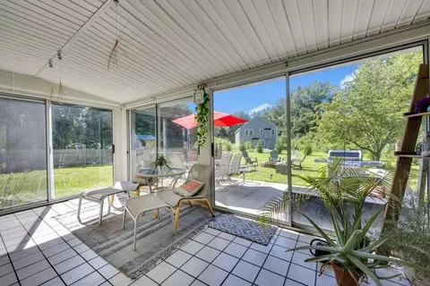 Exterior - 25 Pullard Rd, Grafton, MA 01519 photo 2 of 10