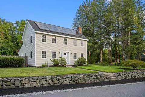 Exterior - 5 Elm St, Upton, MA 01568 photo 10 of 11