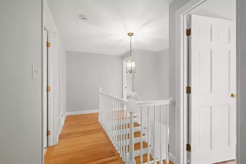 Entry Way - 5 Elm St, Upton, MA 01568 photo 3 of 3