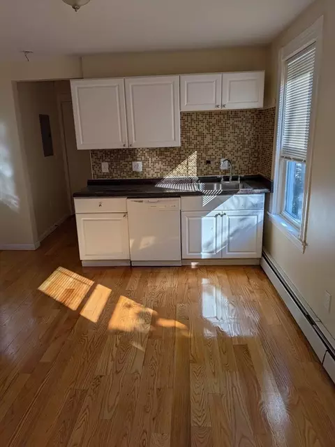 Kitchen - 7 Albert St, Worcester, MA 01610 photo 1 of 2