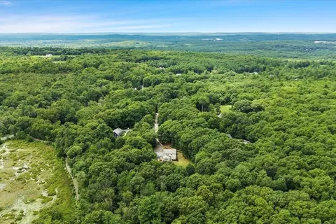 View/Area - 3 Leone Ln, Mendon, MA 01756 photo 5 of 5