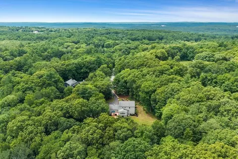 View/Area - 3 Leone Ln, Mendon, MA 01756 photo 3 of 5